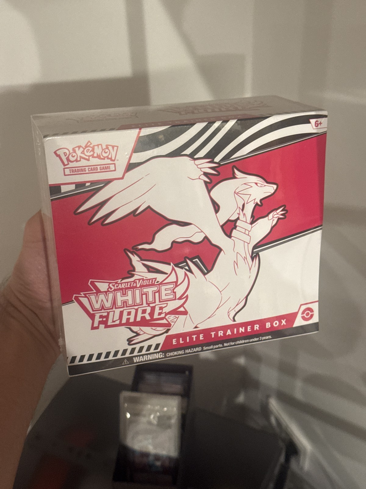 Pokémon Scarlet & Violet – White Flare Elite Trainer Box (EN)
