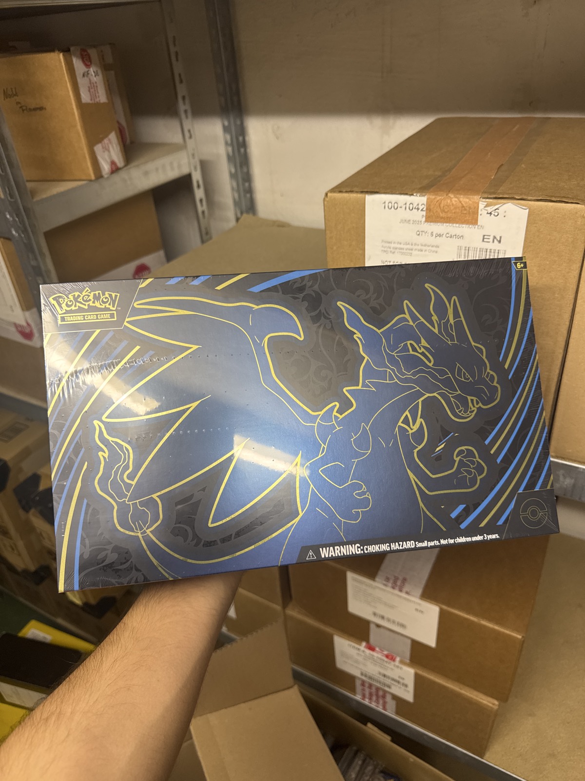 Pokémon Mega Charizard X ex Ultra-Premium Collection (EN)