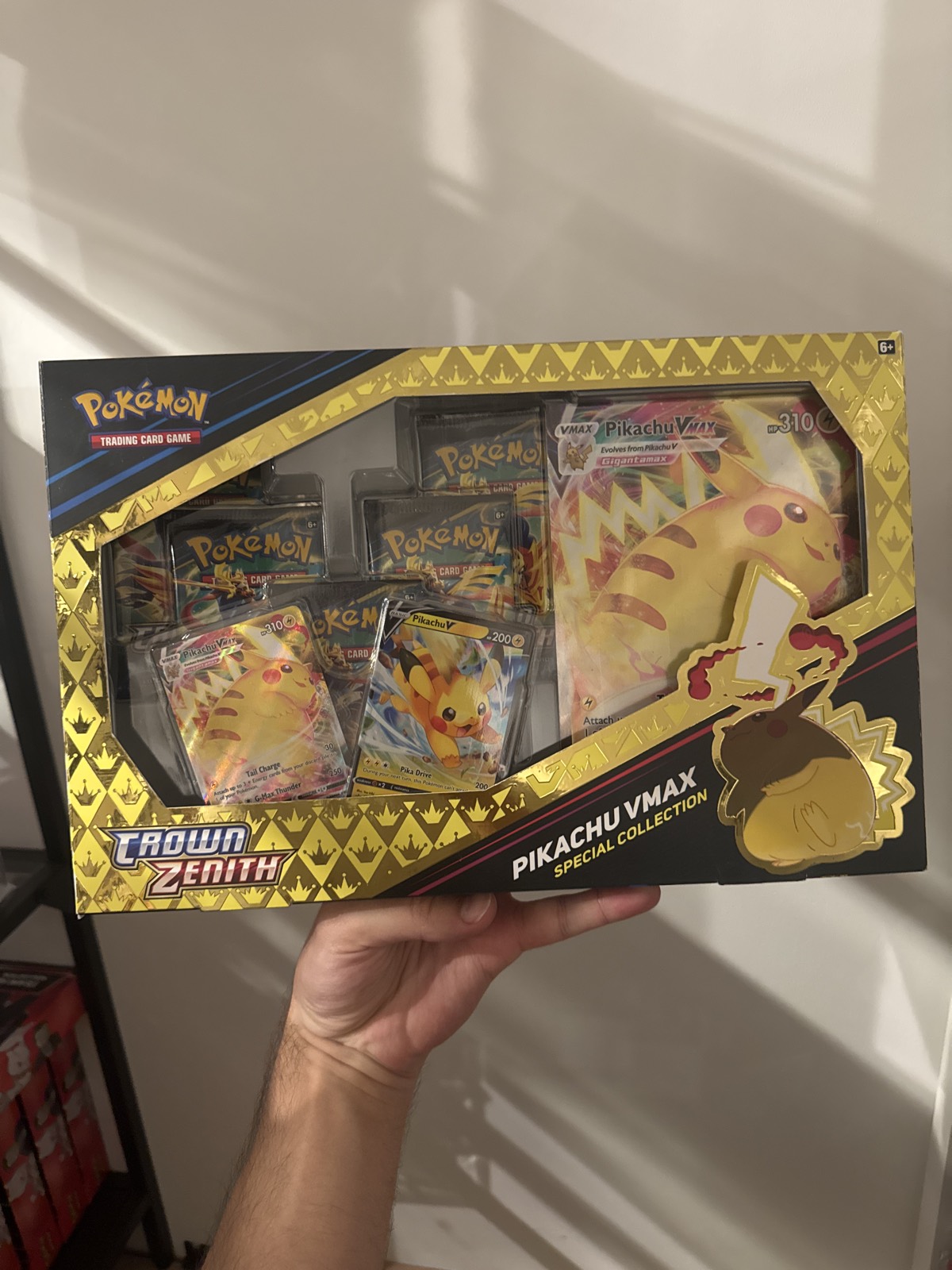 Pokémon Crown Zenith – Pikachu VMAX Special Collection (EN)